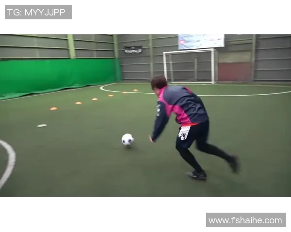 足球明星训练控球技巧视频分享提升你的足球技术与实战能力
